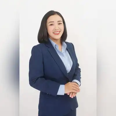 屈露云